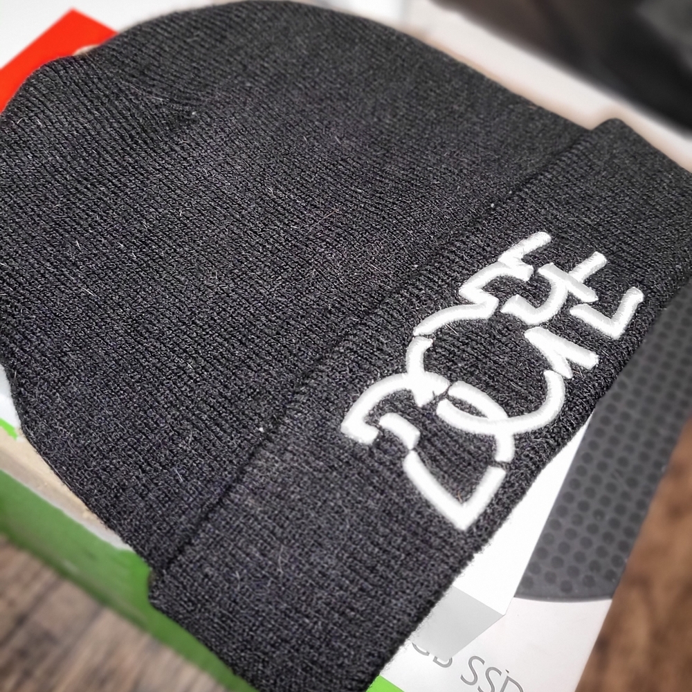 Vintage Dope  beanie (read disc)